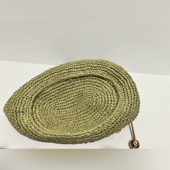 Madewell The Camren Straw Bag with Leather Trim in Sagebrush with gold charms - Picture 10 of 16